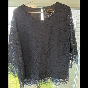 Banana Republic Mid Sleeve lace top